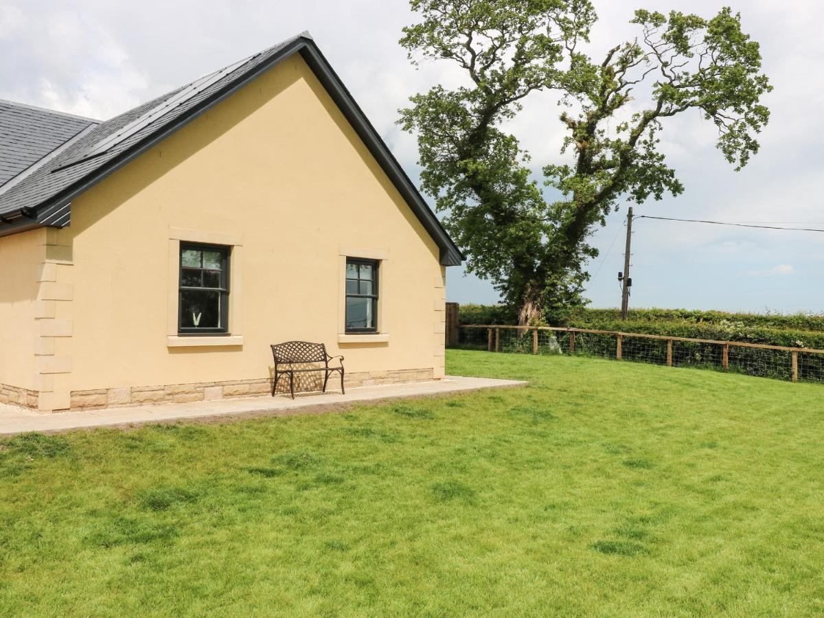 Gordon Lodge Duns Exterior photo